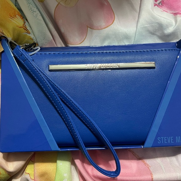 Steve Madden Royal Blue Wristlet Clutch - Picture 1 of 7